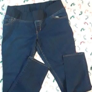 Maternity blue jeans like new..